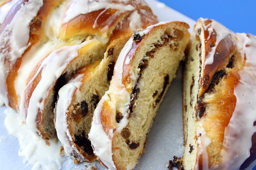 Cinnamon-Raisin Bread